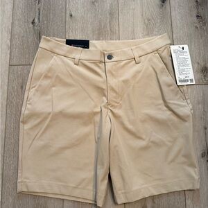 NWT Men’s Lululemon Tan Golf/Everyday Shorts 9”